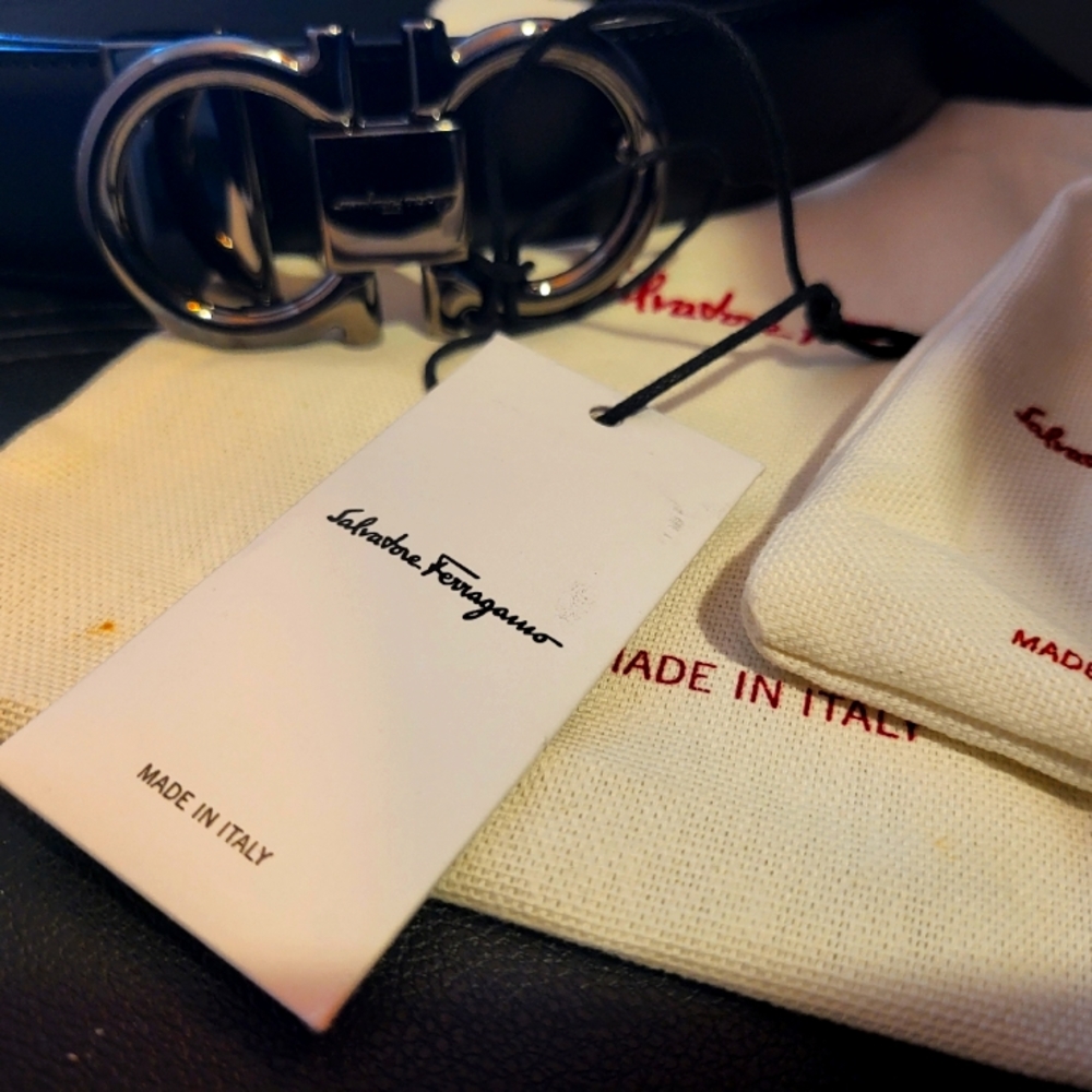 AUTHRNTIC SALVATORE FERRAGAMO NERO CALF BELT